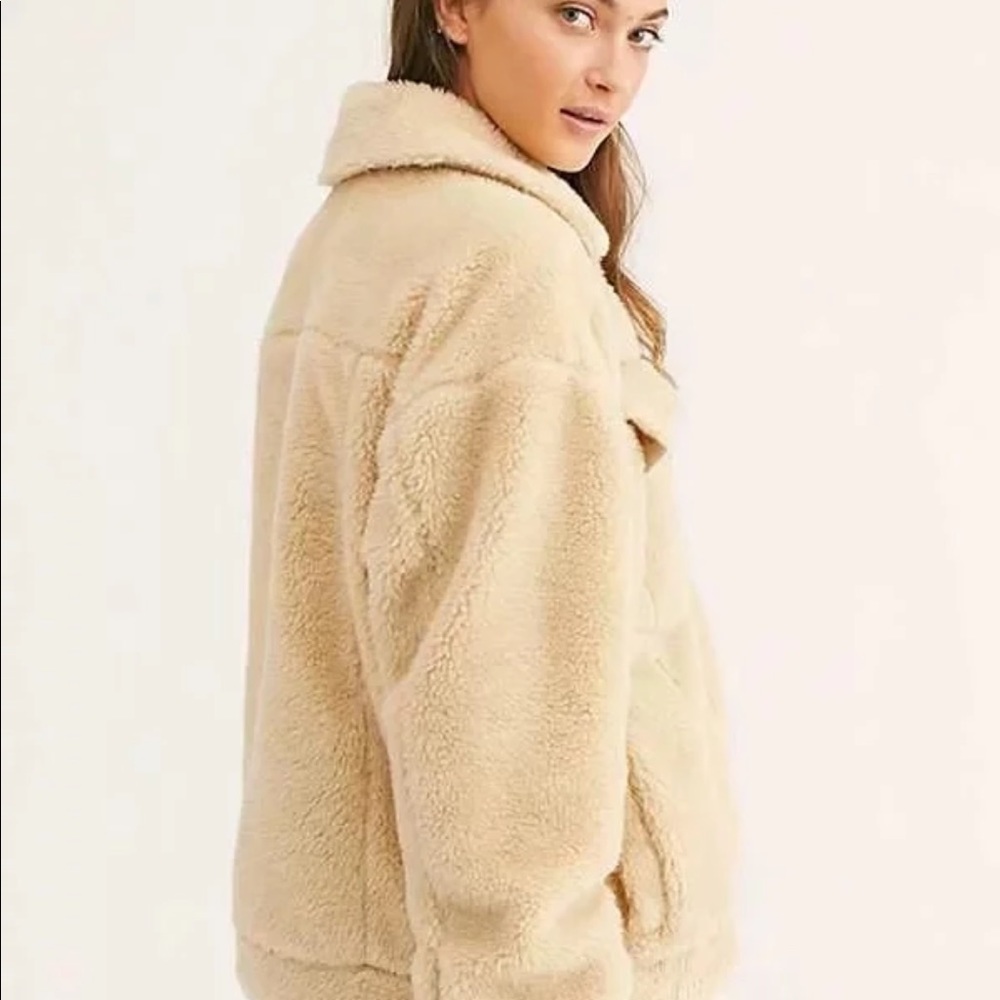 Sherpa Trucker Jacket / Coat - Picture 5 of 7